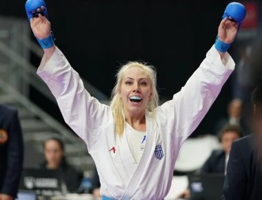 Νέα ελληνική επιτυχία στον αθλητισμό: Παγκόσμια πρωταθλήτρια στο καράτε η Έλενα Χατζηλιάδου! (βίντεο)